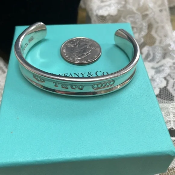 Tiffany 925 Bangle Cuff - Picture 10 of 12